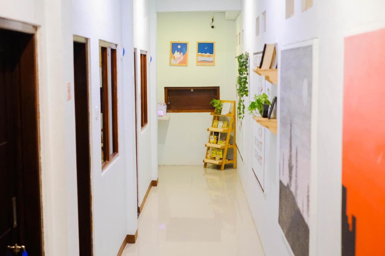Room Ijen Hostel Баньюванги Экстерьер фото
