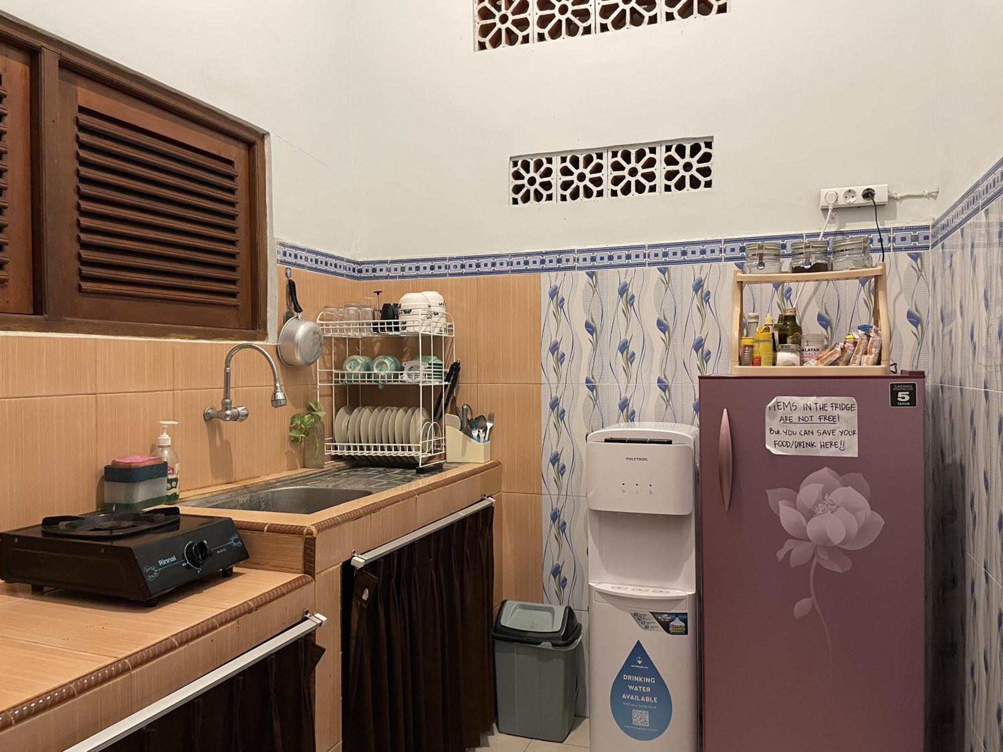 Room Ijen Hostel Баньюванги Экстерьер фото
