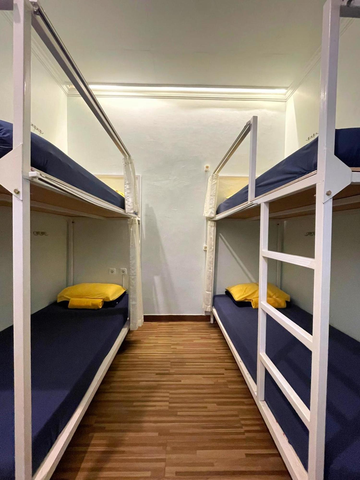 Room Ijen Hostel Баньюванги Экстерьер фото