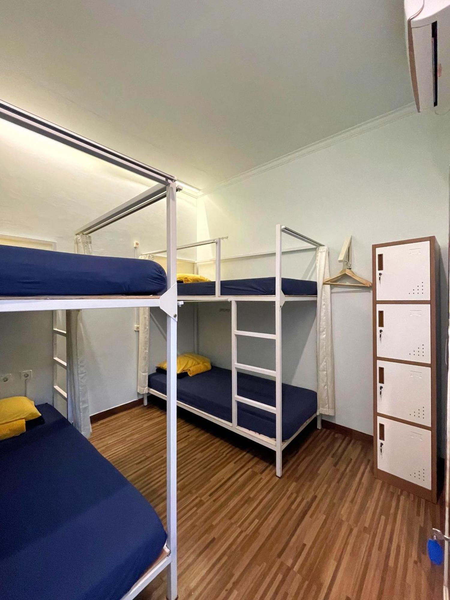 Room Ijen Hostel Баньюванги Экстерьер фото